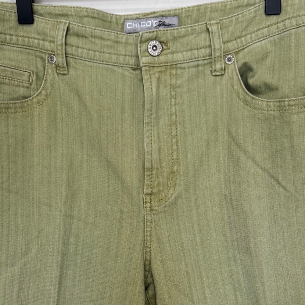 Chicos Platinum Quartz Jean Sage Green Capris 14 Size 2.5 Goblincore Cottage - Picture 2 of 6